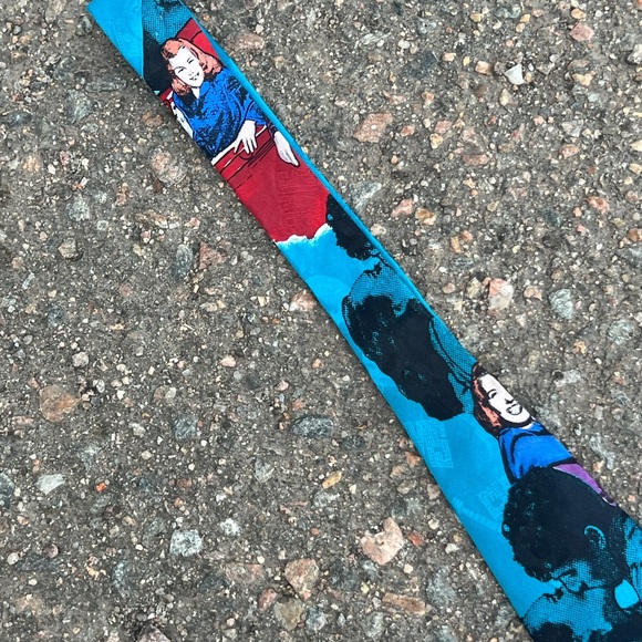 The Elvis Presley Collection by Supersa “Love Me Tender” 100 Italian Silk Tie - Picture 2 of 14